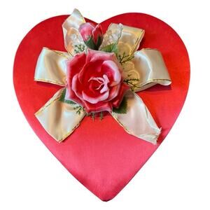 Vintage Mavrakos Candies Heart Box St Louis Valentine Satin Floral Lid Missouri